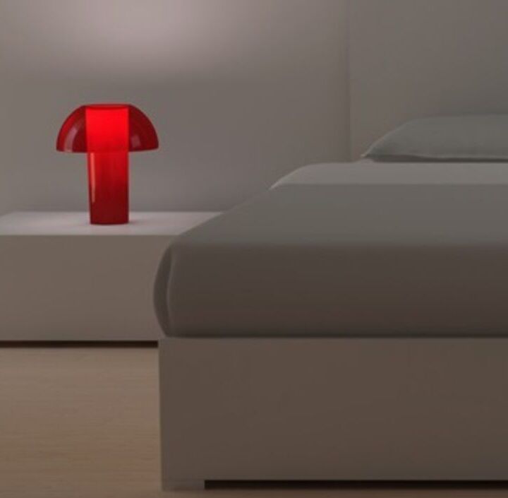 Colette.rosso.bed.jpg