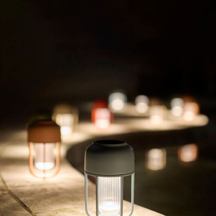 houe-traadloes-lampe-houe-light-no-1-portable-outdoor-lamp-laurel-5594783.jpeg